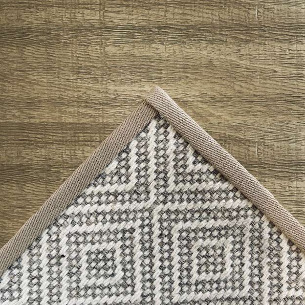 Lapped Canvas Border