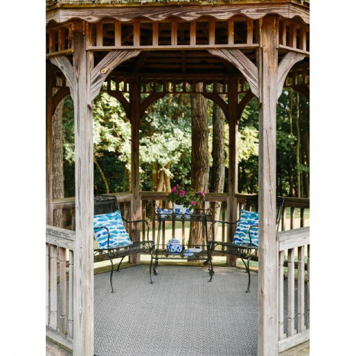 Custom Etna Marseille Silver, 100% Polypropylene Area Rug