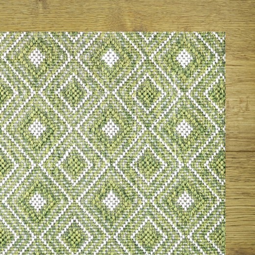 Custom Pablo Sap Green, 100% Polypropylene Area Rug