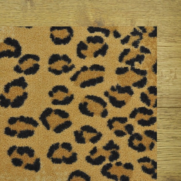Custom Cape Town Collection Leopard, 100% Nylon  Area Rug