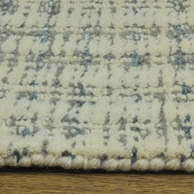 Custom Dani White Rain, 85% Wool/15% Polysilk Area Rug