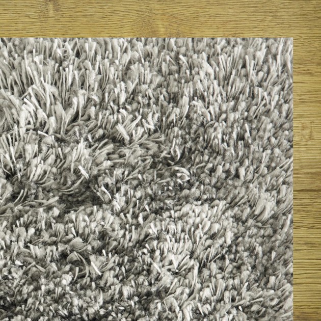 Custom Shaggy Glamazon Iron, 100%  Polypropylene Area Rug