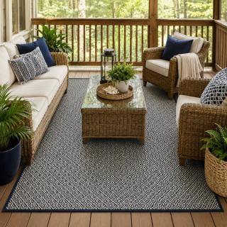 Custom Canopy Alexandria Ebony, 100% Polypropylene Area Rug